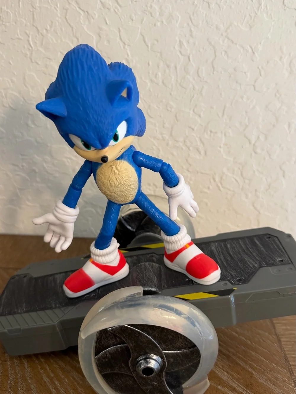 Blue Sonic Figure with Red Shoes - Video Game Collectible no remote!!